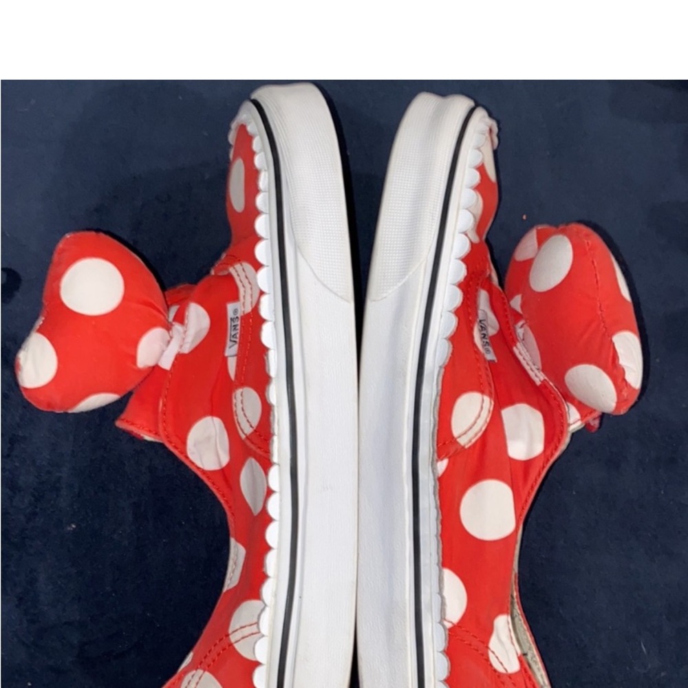 Disney X Vans Minnie Mouse Bow Vans - Picture 2 of 8
